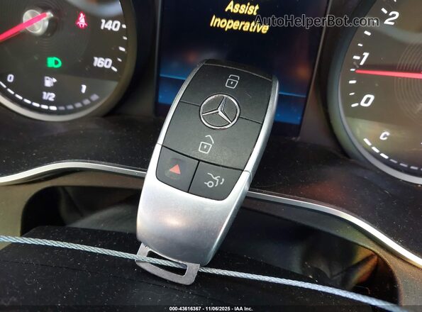 55SWF8DB2KU287363 2019 MERCEDES-BENZ C White Dashboard view