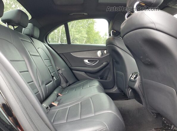 55SWF8EB4LU332920 2020 MERCEDES-BENZ C Black Vista de los asientos traseros