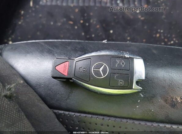 55SWF8HB5GU110811 2016 MERCEDES-BENZ AMG C 63 Black Vista del salpicadero