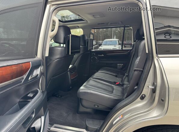 JTJHY7AX9K4295141 2019 LEXUS LX Silver 