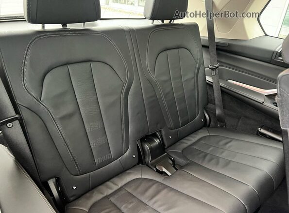 5UXCW2C02L9C39408 2020 BMW X7 White Вид щитка приладів