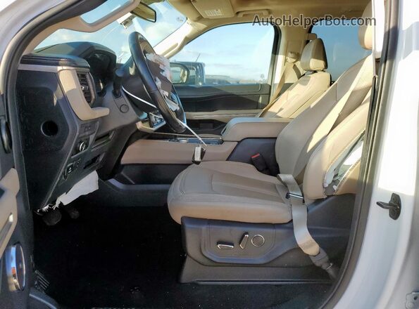1FMJK1K81REA36377 2024 FORD EXPEDITION Белый Вид панели приборов