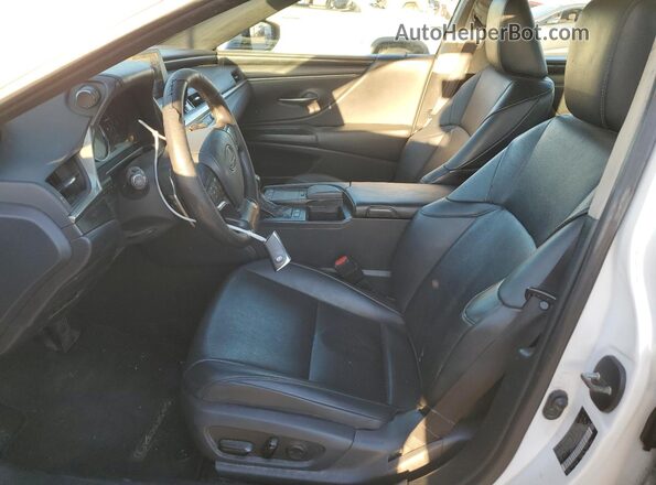58AB21B12KU001052 2019 LEXUS ES White Vista interior delantera