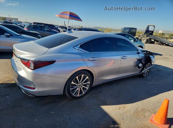 58ABZ1B18KU003769 2019 LEXUS ES Silver Trasero derecho