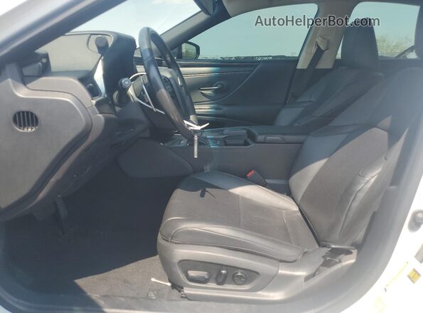 58AC21B10LU006157 2020 LEXUS ES White Вид салону спереду