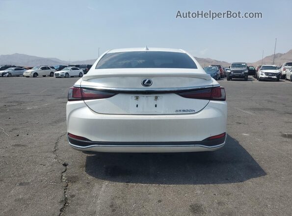 58AC21B10LU006157 2020 LEXUS ES White Вид ззаду