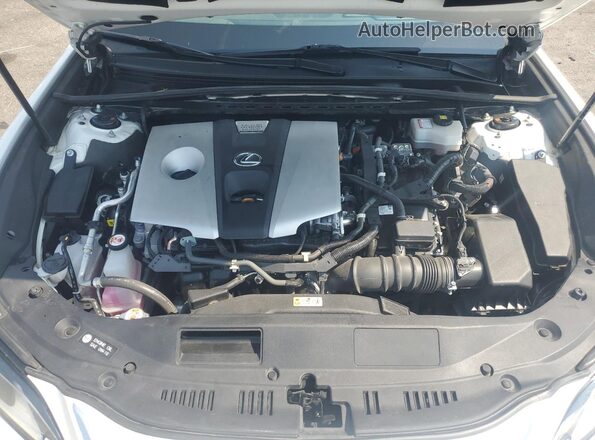 58AC21B10LU006157 2020 LEXUS ES White Вид задньої частини салону