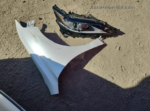 58AD11D13MU006305 2021 LEXUS ES White Vista del compartimento del motor