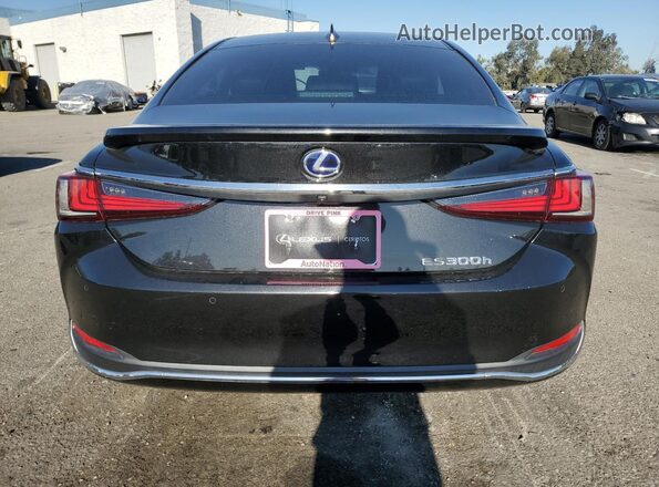 58ADA1C11MU008958 2021 LEXUS ES Black Rear view