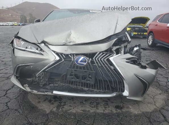 58ADA1C15MU003360 2021 LEXUS ES Silver 