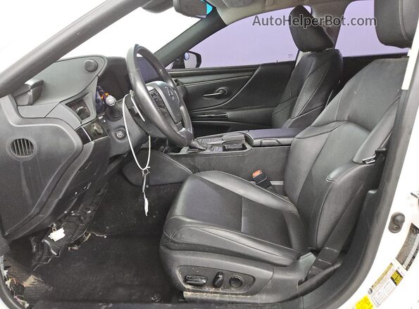 58ADA1C15NU014747 2022 LEXUS ES White Вид салону спереду