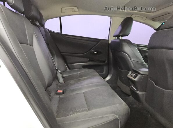 58ADA1C15NU014747 2022 LEXUS ES White Вид задніх сидінь