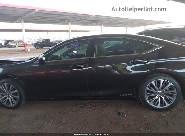 58ADA1C16MU003075 2021 LEXUS ES 300H Черный 