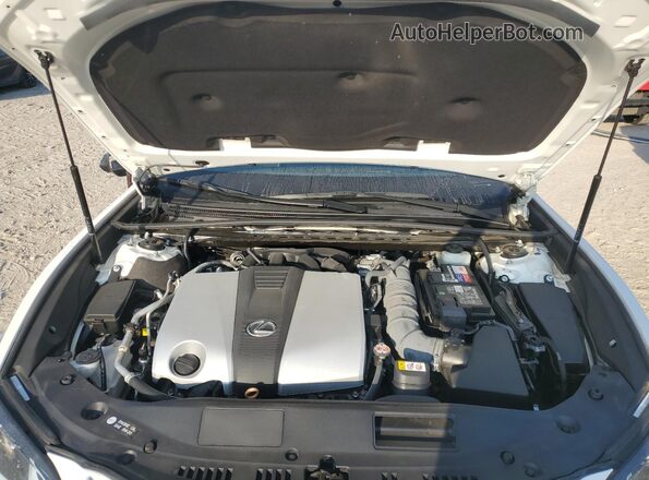 58ADZ1B12MU083050 2021 LEXUS ES White Vista interior trasera