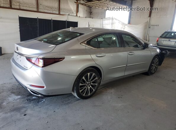 58ADZ1B15LU076169 2020 LEXUS ES Серебряный Задняя правая четверть