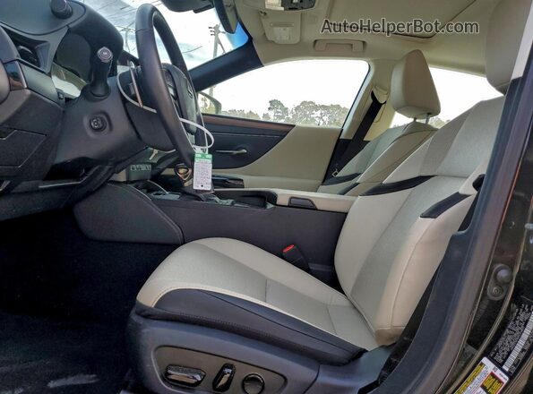 58ADZ1B1XRU179631 2024 LEXUS ES Black Front interior view