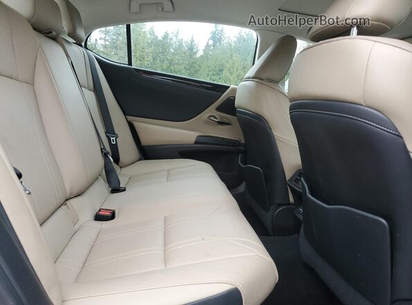 58AEA1C15MU011382 2021 LEXUS ES Silver Vista de los asientos traseros