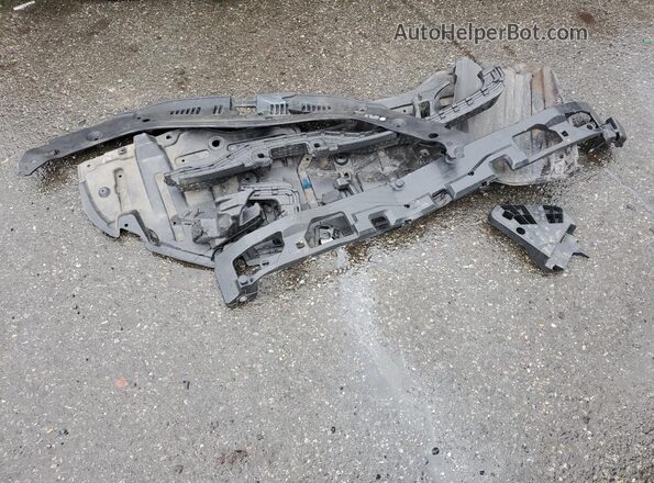 58AEA1C15MU011382 2021 LEXUS ES Silver Vista del compartimento del motor