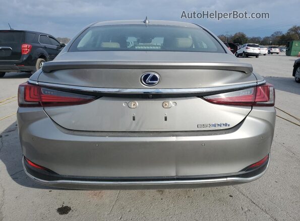 58AF21B16LU011845 2020 LEXUS ES Silver Вид ззаду