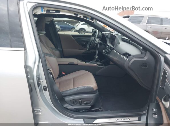 58AFZ1B19PU157027 2023 LEXUS ES 350 Silver Вид салону спереду