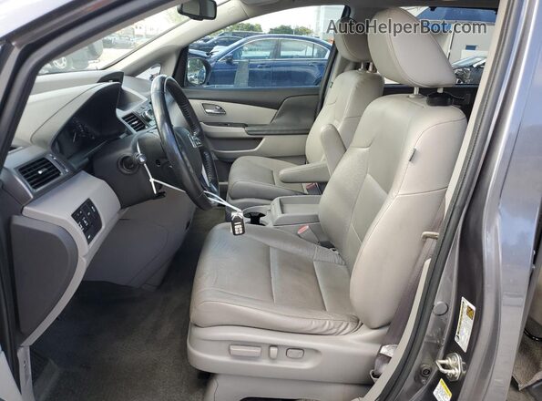 5FNRL5H64HB005302 2017 HONDA ODYSSEY Gray Вид салону спереду