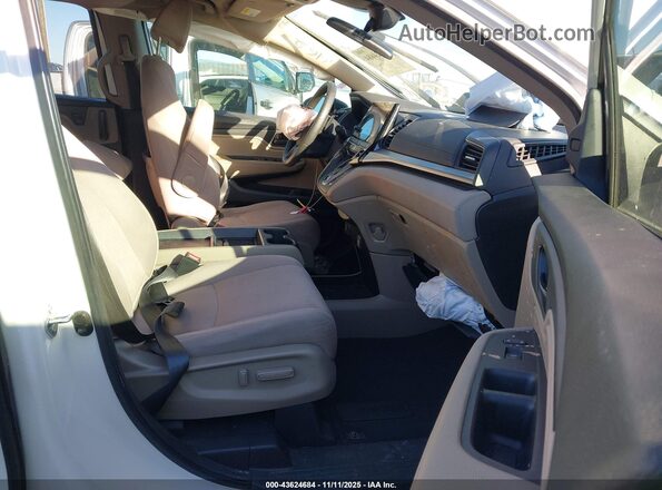 5FNRL6H51NB053462 2022 HONDA ODYSSEY Белый Вид салона спереди