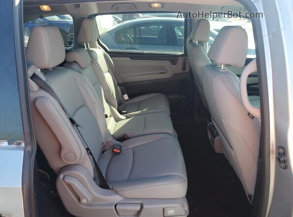 5FNRL6H68RB001373 2024 HONDA ODYSSEY Silver Rear interior view