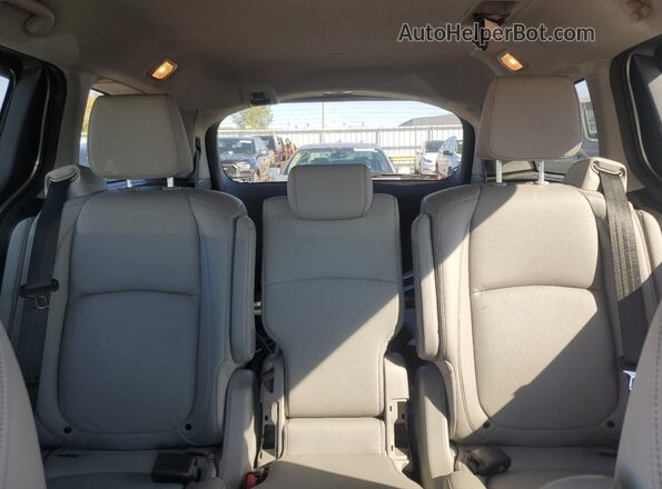 5FNRL6H68RB001373 2024 HONDA ODYSSEY Silver Rear seats view