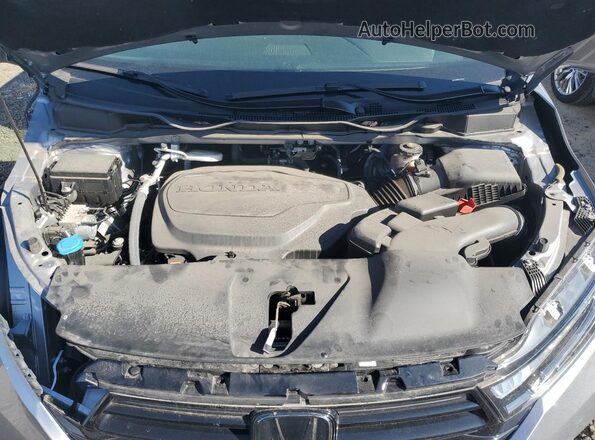 5FNRL6H68RB001373 2024 HONDA ODYSSEY Silver Engine compartment view