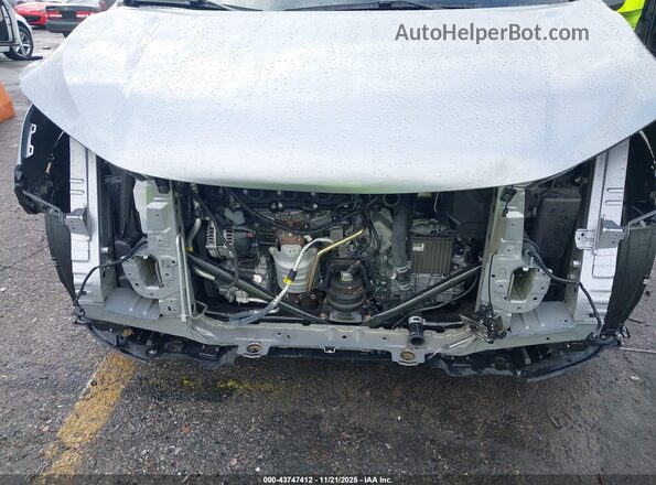 5FNRL6H68RB052324 2024 HONDA ODYSSEY Silver Вид спереду