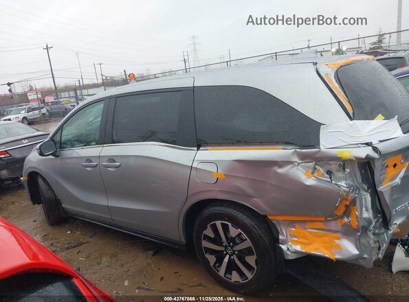 5FNRL6H68SB064463 2025 HONDA ODYSSEY Серебряный Вид задней части салона