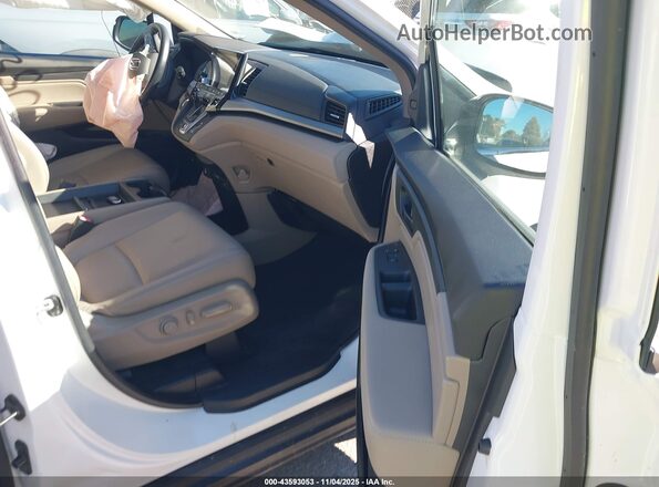 5FNRL6H70MB010053 2021 HONDA ODYSSEY White Widok wnętrza z przodu