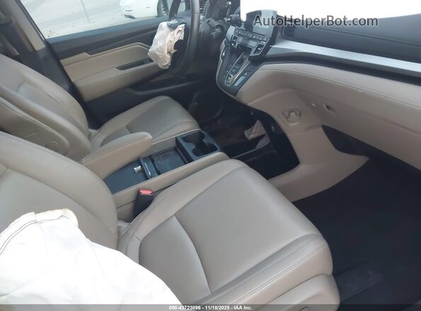 5FNRL6H70NB063238 2022 HONDA ODYSSEY Red Вид салону спереду