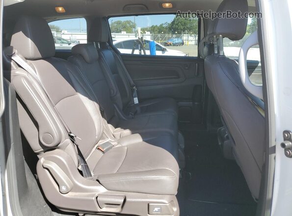 5FNRL6H71JB106382 2018 HONDA ODYSSEY White 
