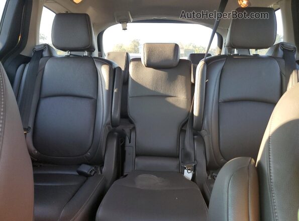 5FNRL6H72MB002312 2021 HONDA ODYSSEY Brown Vista de los asientos traseros