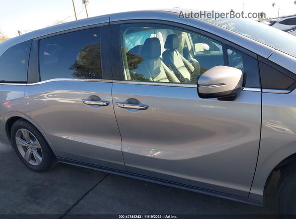 5FNRL6H73LB065076 2020 HONDA ODYSSEY Silver 360 interior view