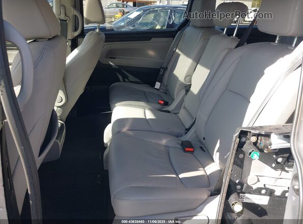 5FNRL6H77NB059655 2022 HONDA ODYSSEY Silver 