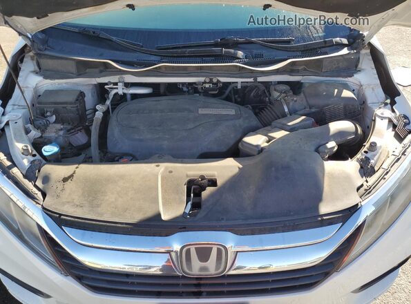 5FNRL6H7XJB046618 2018 HONDA ODYSSEY Белый 