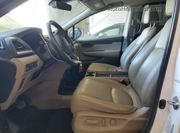 5FNRL6H7XMB026440 2021 HONDA ODYSSEY Белый Вид салона спереди