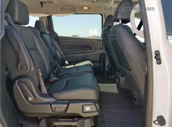 5FNRL6H82PB047120 2023 HONDA ODYSSEY White Vista interior trasera