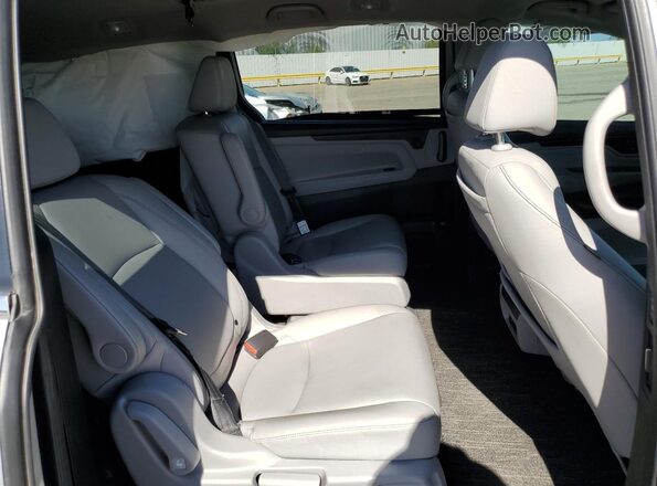 5FNRL6H84PB032909 2023 HONDA ODYSSEY Silver Rear seats view