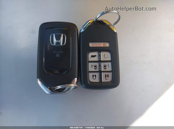 5FNRL6H88NB039181 2022 HONDA ODYSSEY Gray Widok deski rozdzielczej