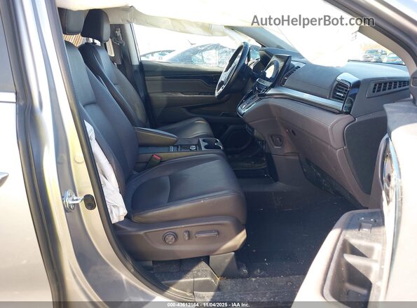 5FNRL6H88NB040587 2022 HONDA ODYSSEY Серебряный Вид салона спереди