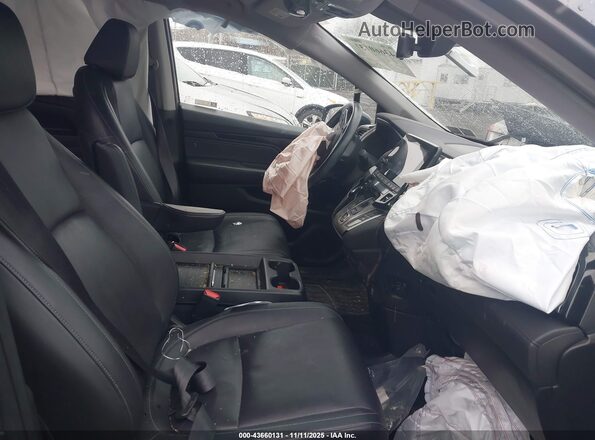 5FNRL6H89NB058032 2022 HONDA ODYSSEY Gray Front interior view