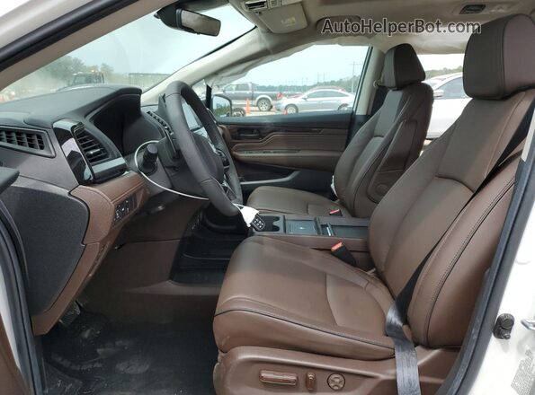 5FNRL6H89SB077031 2025 HONDA ODYSSEY White Front interior view