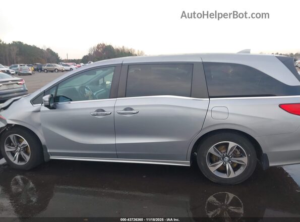 5FNRL6H8XJB020397 2018 HONDA ODYSSEY Silver Widok wnętrza z tyłu