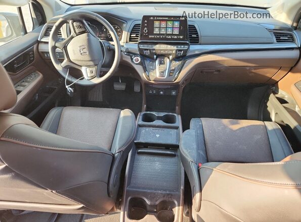 5FNRL6H92SB063321 2025 HONDA ODYSSEY White Vista del salpicadero