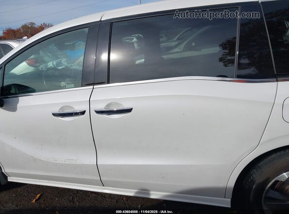 5FNRL6H93PB018282 2023 HONDA ODYSSEY White 