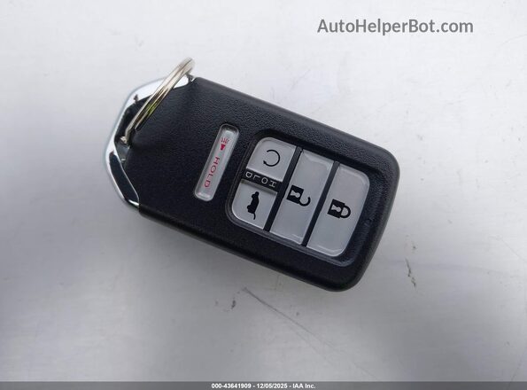 5FNYF5H57JB023972 2018 HONDA PILOT Черный Вид панели приборов
