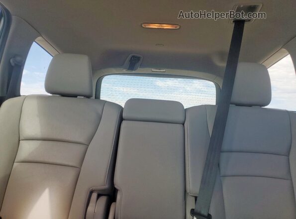 5FNYF5H58NB006524 2022 HONDA PILOT Silver Widok tylnych siedzeń
